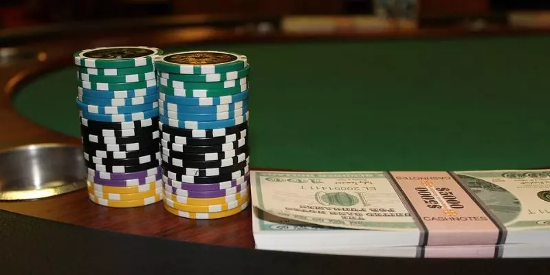 Common Types of Cash Game Poker Chips on the Market